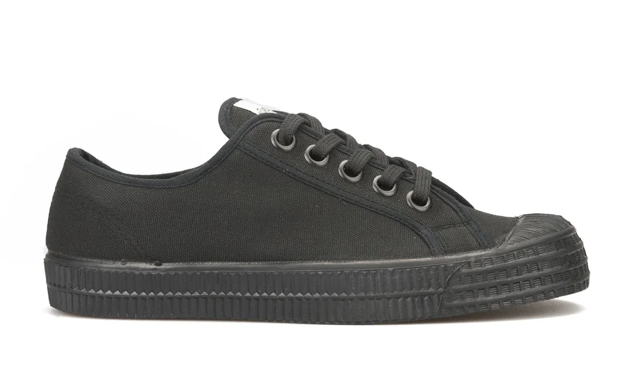 Star Master All Black