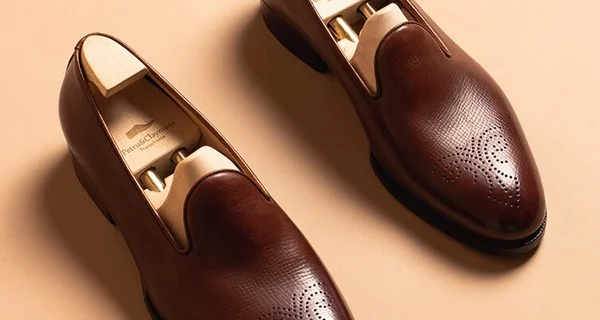 The plain loafer