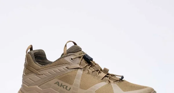 Flyrock T Coyote