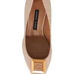 8069 Vitello Nude
