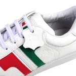 Compakt White-tricolor