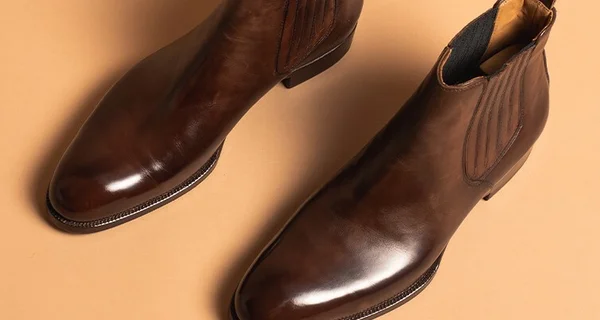 Nicolae’s boots