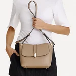 LIORA 02 VITELLO STAMP BEiGE