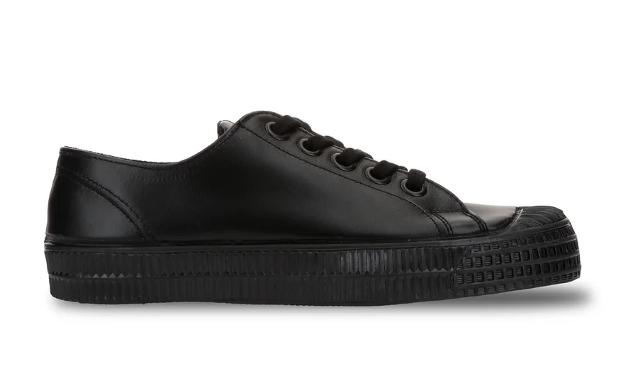 Star Master Leather Black