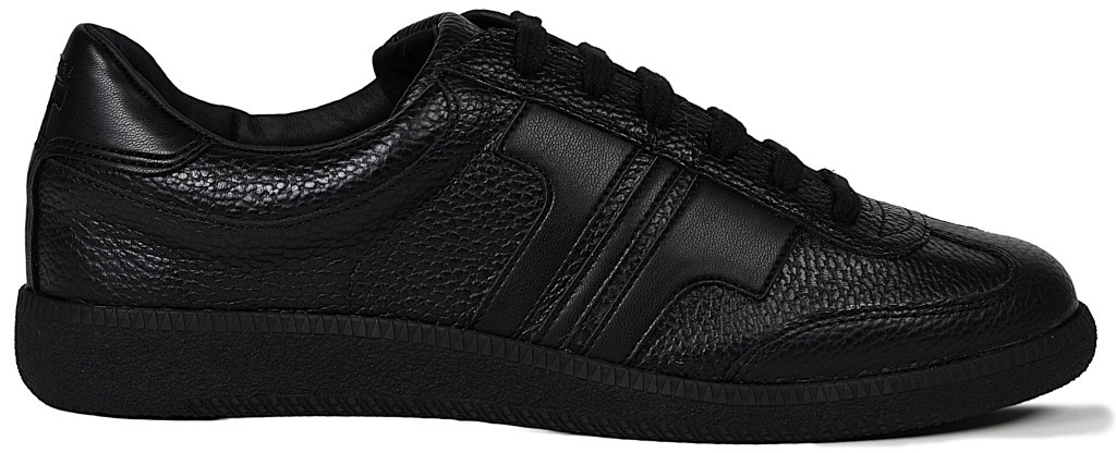 Compakt Black