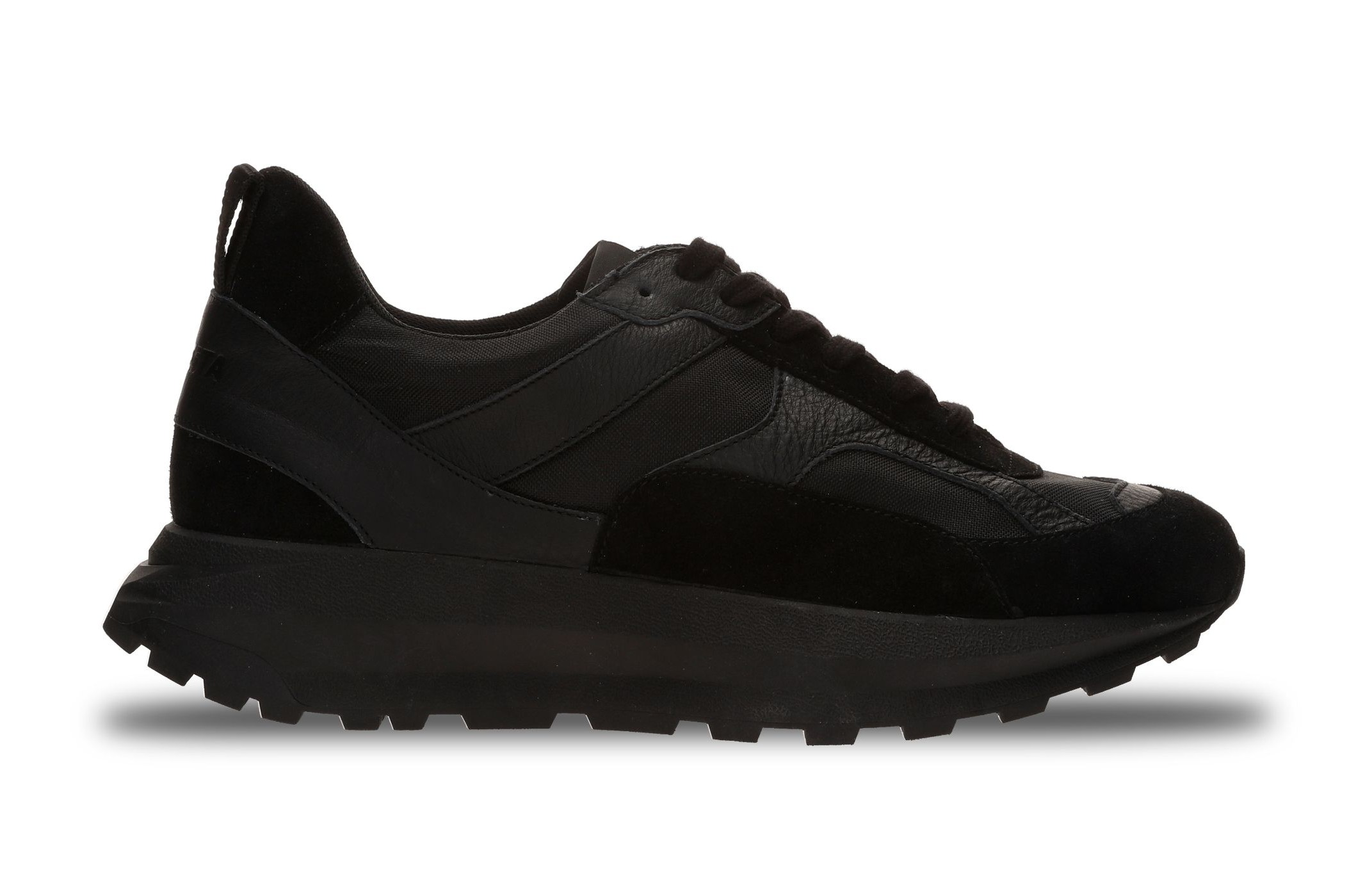 Novesta Flux Black